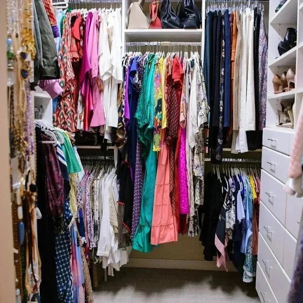 live sale tonight women's unlisted/listed